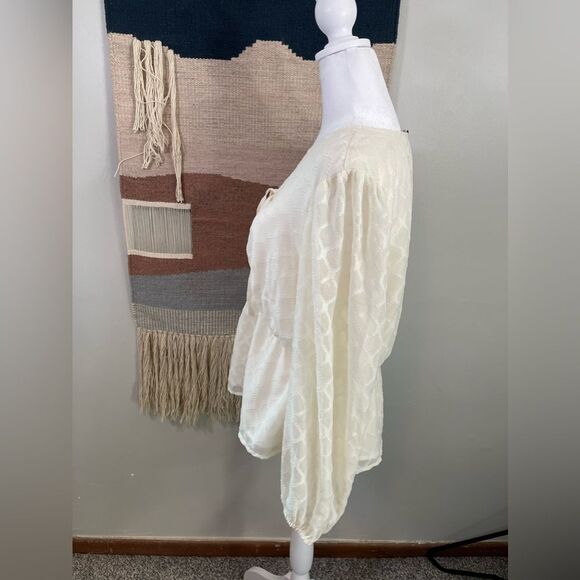 Elizabeth and James White Peplum Chiffon Blouse M - Picture 6 of 8